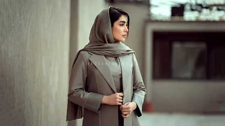 راهنمای خرید مانتو زنانه | چگونه مانتوی شیک، باکیفیت و مناسب انتخاب کنیم؟