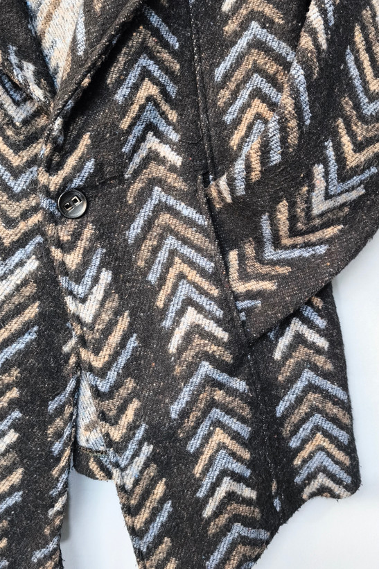 نمای آستین و برش پانچو اسپرت مردانه و زنانه