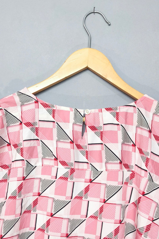 نمای نزدیک پارچه تیشرت زنانه آتوسا تیشرت زنانه