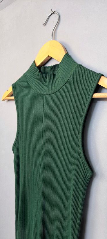 نمای نزدیک از جزئیات و بافت مخمل کبریتی