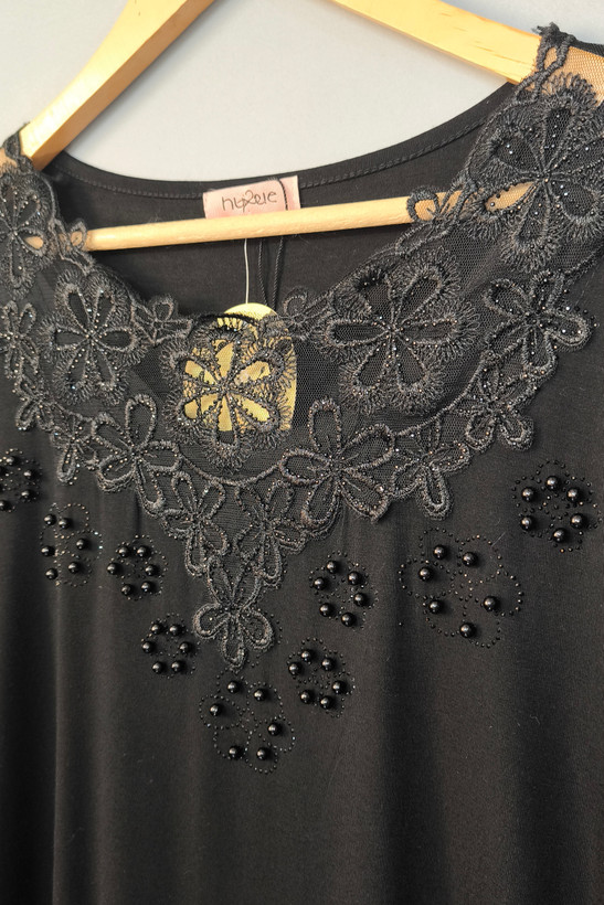 جزئیات گلدوزی بلوز وارداتی زنانه